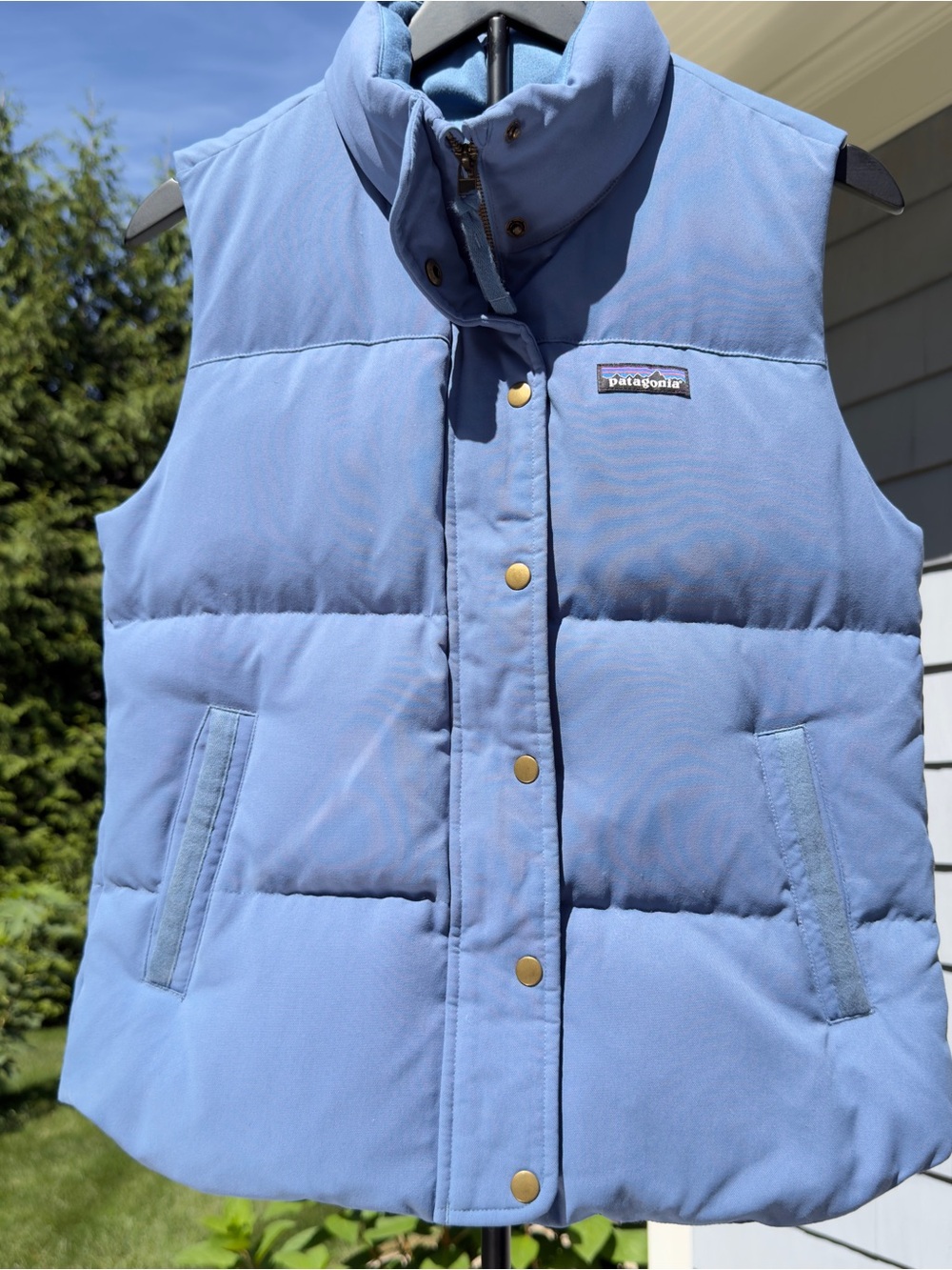 Patagonia Women’s Small Blue Puffer Vest Snap Front Outdoor Vintage Style